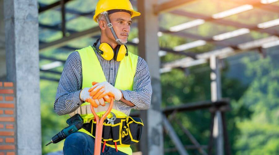 Professional gutter cleaning in Lathrop, CA